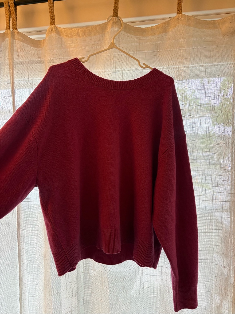 Aritzia Cashmere Relaxed Crew Sweater - Picture 3 of 7